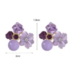 Brinco-Com-Flor-e-Cristais-inside.webp